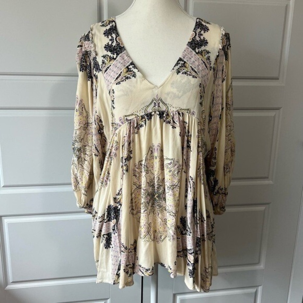Free People Tunic Top Bohemian Paisley Print V Neck Long Sleeve Boho